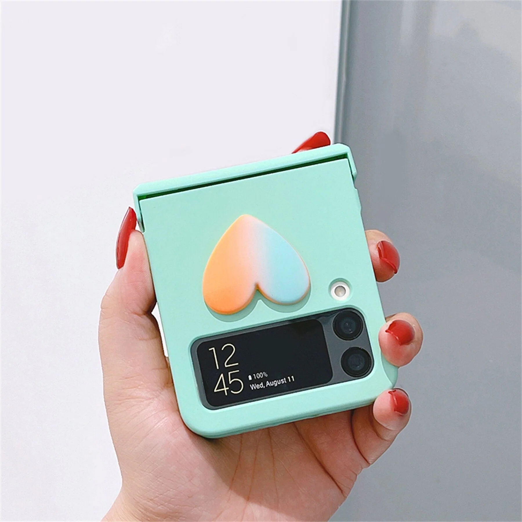 Cute 3D Gradient Heart Case for Samsung Galaxy Z Flip 4 - Image 3