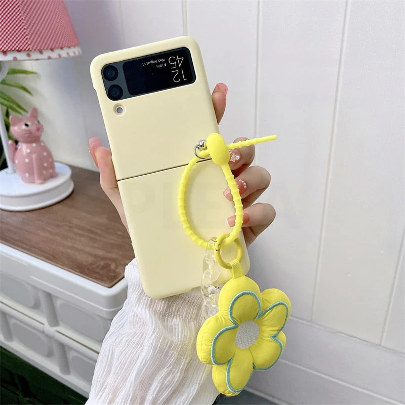 Cute Flower Pendant Case For Samsung Galaxy Z Flip 4 - Image 5