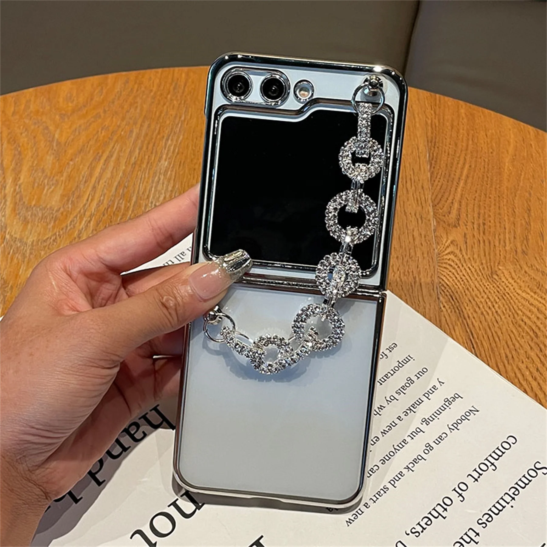 Luxury Rhinestones Case for Galaxy Z Flip 5 - Image 2