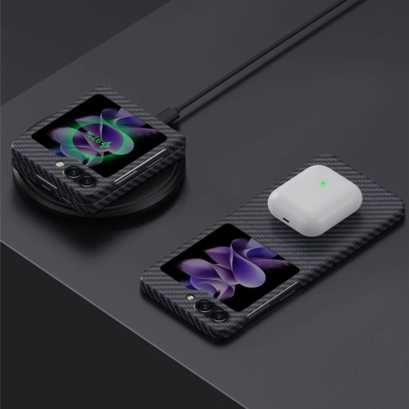 Ultra-thin Carbon Fiber Cover For Samsung Galaxy Z Flip 5 - Image 4